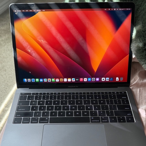 Apple MacBook Pro - Sleek Gray
